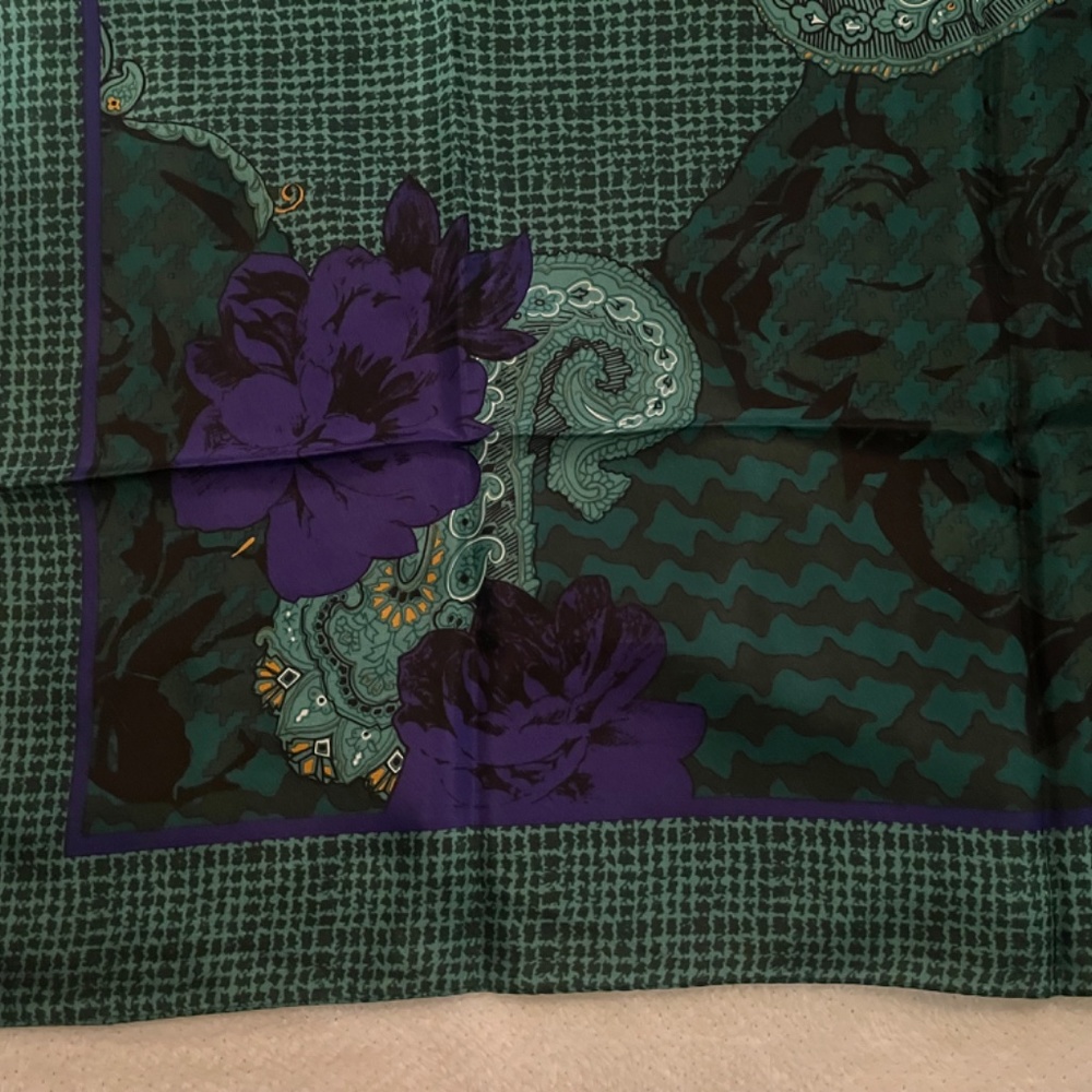 Christian Dior E'Charpes Vintage Silk Paisley Scarf - Picture 6 of 11